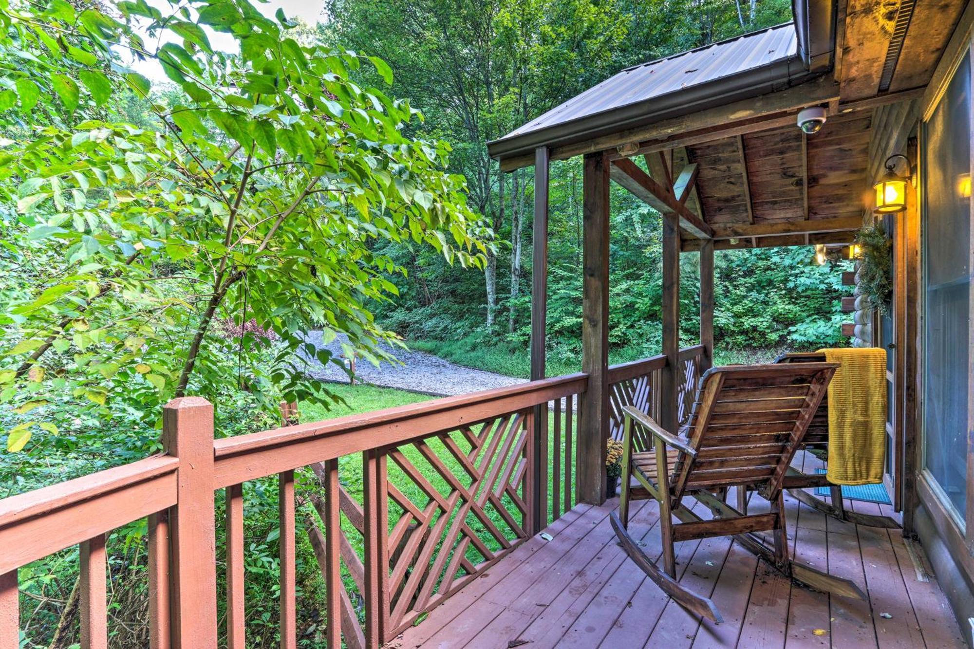 Cozy Mountain Cabin In Perfect Location เซอเวียร์วีล ภายนอก รูปภาพ